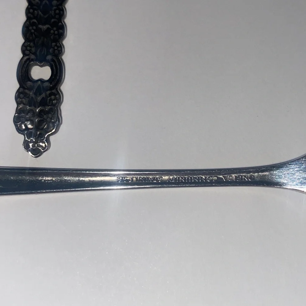 Vintage Oneida Stainless Cocktail/ Shrimp Set Of 4 Forks